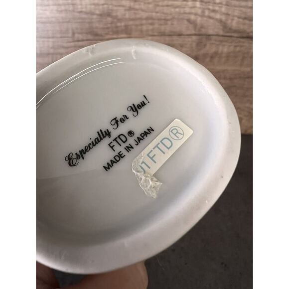 Vintage FTD Floral Hearts White Porcelain 6.5 Bud Vase Japan - Picture 6 of 11